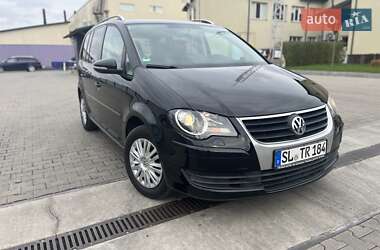 Минивэн Volkswagen Touran 2009 в Луцке