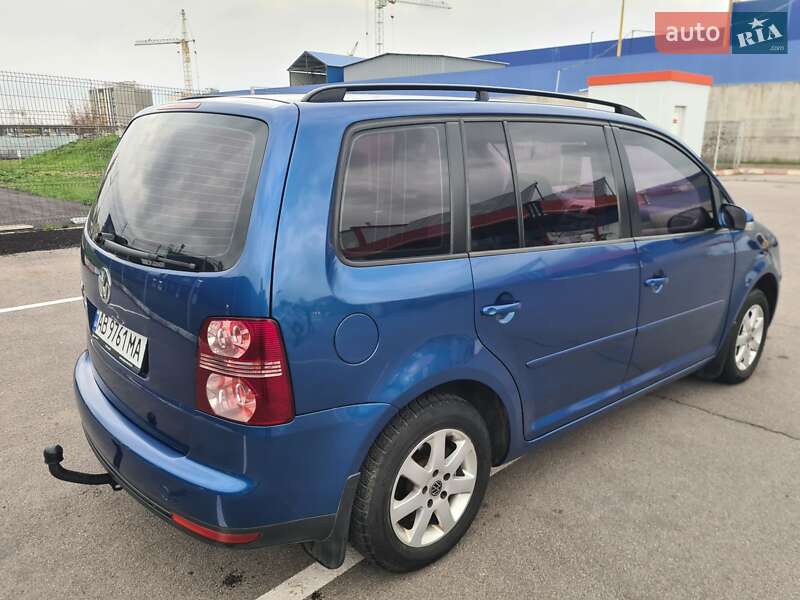 Минивэн Volkswagen Touran 2007 в Виннице