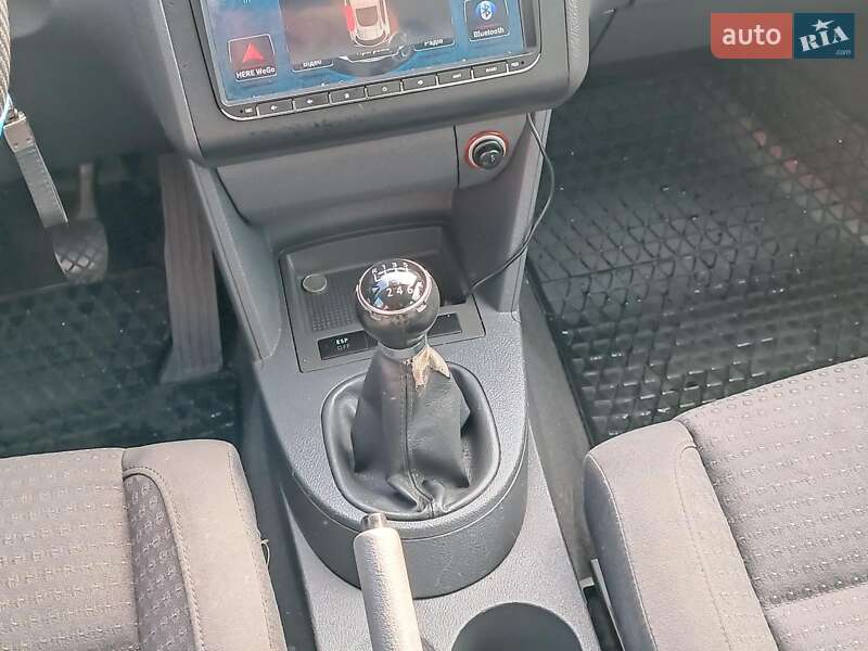 Мінівен Volkswagen Touran 2005 в Харкові