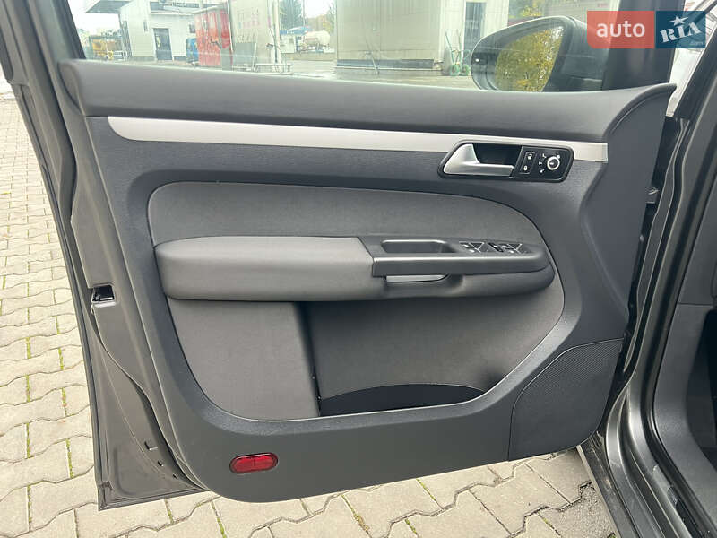 Мінівен Volkswagen Touran 2013 в Вінниці фото 19 Мінівен Volkswagen Touran 2013 в Вінниці