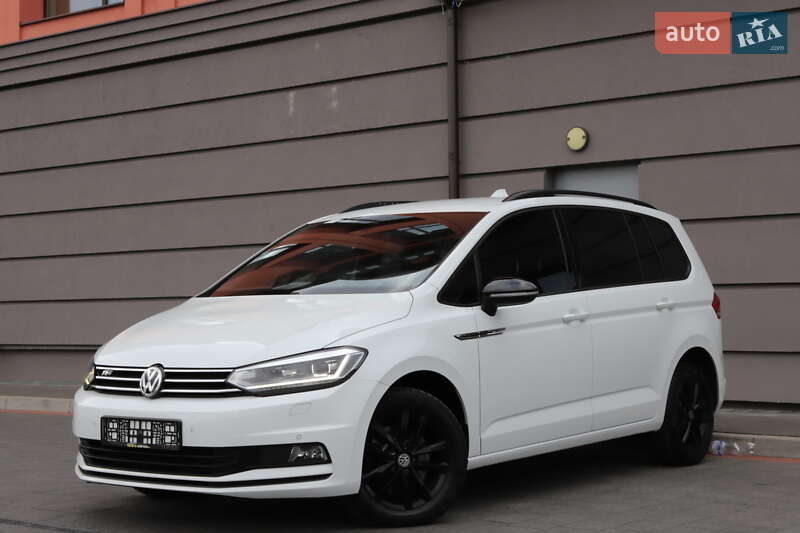 Микровэн Volkswagen Touran 2018 в Дрогобыче