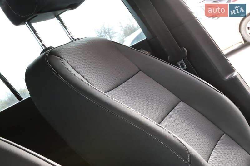 Микровэн Volkswagen Touran 2018 в Дрогобыче