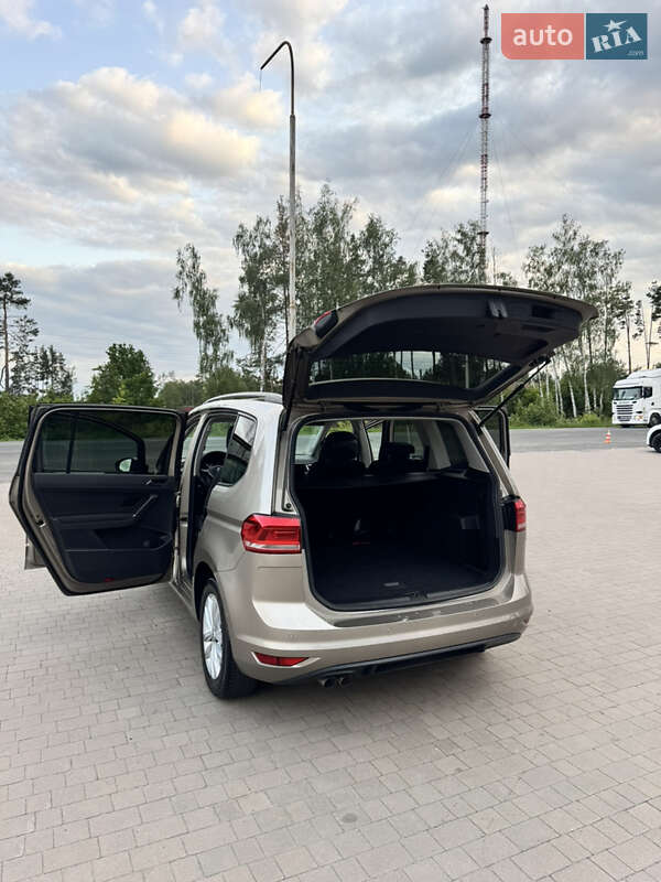 Микровэн Volkswagen Touran 2017 в Луцке фото 12 Микровэн Volkswagen Touran 2017 в Луцке