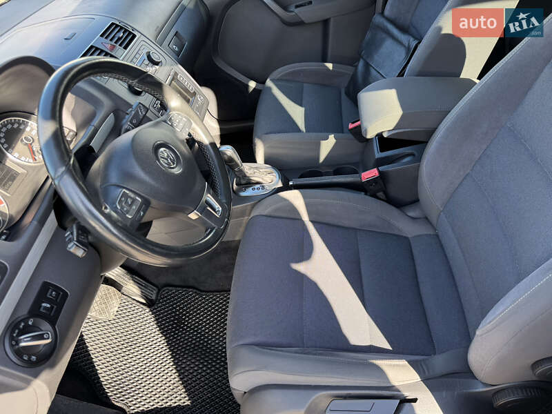 Минивэн Volkswagen Touran 2011 в Ковеле