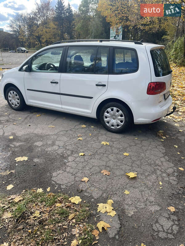 Мінівен Volkswagen Touran 2012 в Львові