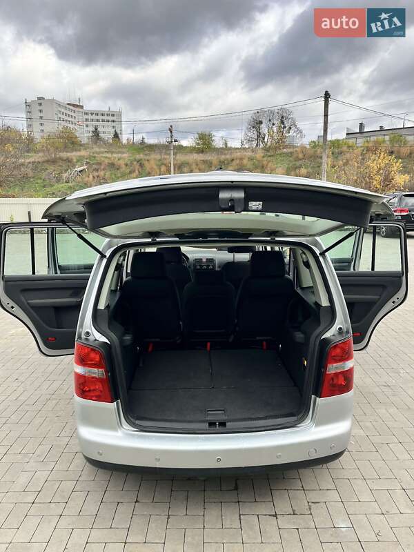 Минивэн Volkswagen Touran 2004 в Умани фото 2 Минивэн Volkswagen Touran 2004 в Умани