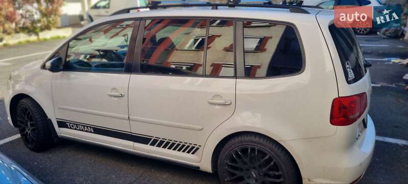 Минивэн Volkswagen Touran 2012 в Житомире фото 10 Минивэн Volkswagen Touran 2012 в Житомире