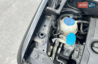 Минивэн Volkswagen Touran 2006 в 