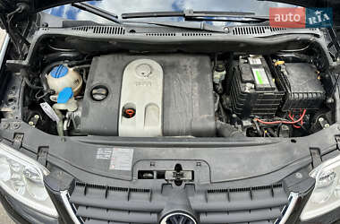 Минивэн Volkswagen Touran 2006 в 