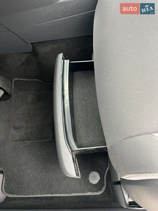 Мінівен Volkswagen Touran 2014 в Житомирі фото 101 Мінівен Volkswagen Touran 2014 в Житомирі