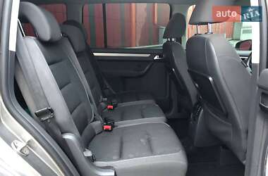 Минивэн Volkswagen Touran 2010 в 