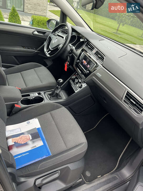 Микровэн Volkswagen Touran 2016 в Житомире фото 10 Микровэн Volkswagen Touran 2016 в Житомире