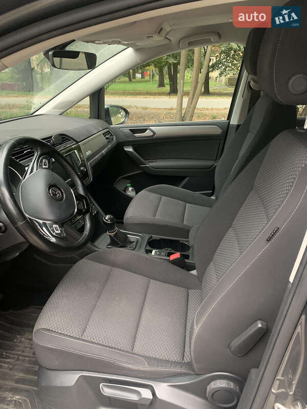 Микровэн Volkswagen Touran 2016 в Житомире фото 23 Микровэн Volkswagen Touran 2016 в Житомире