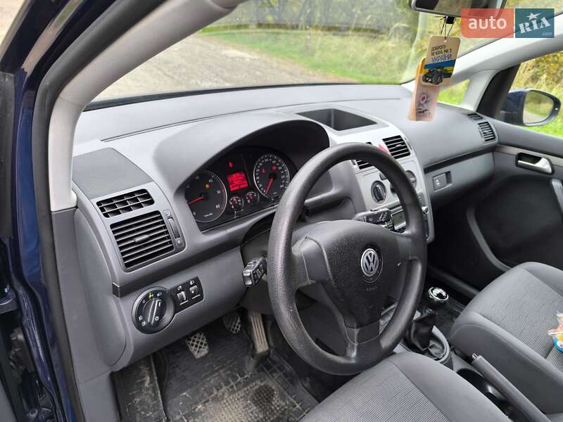 Минивэн Volkswagen Touran 2009 в Берегово фото 3 Минивэн Volkswagen Touran 2009 в Берегово