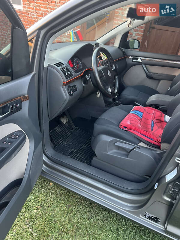 Мінівен Volkswagen Touran 2007 в Бучачі фото 4 Мінівен Volkswagen Touran 2007 в Бучачі