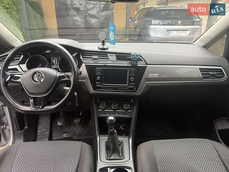 Мікровен Volkswagen Touran 2018 в Самборі