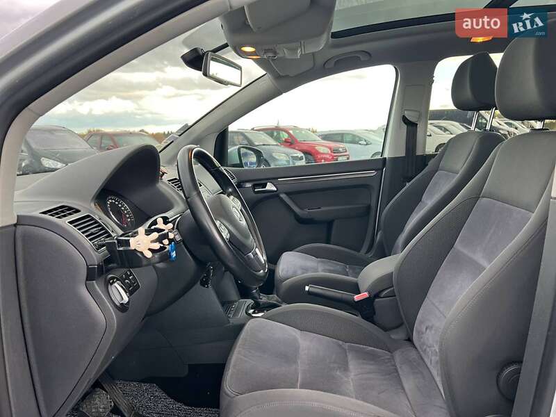 Мінівен Volkswagen Touran 2012 в Львові