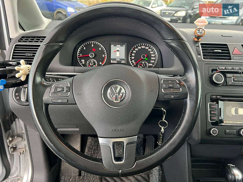 Мінівен Volkswagen Touran 2012 в Львові