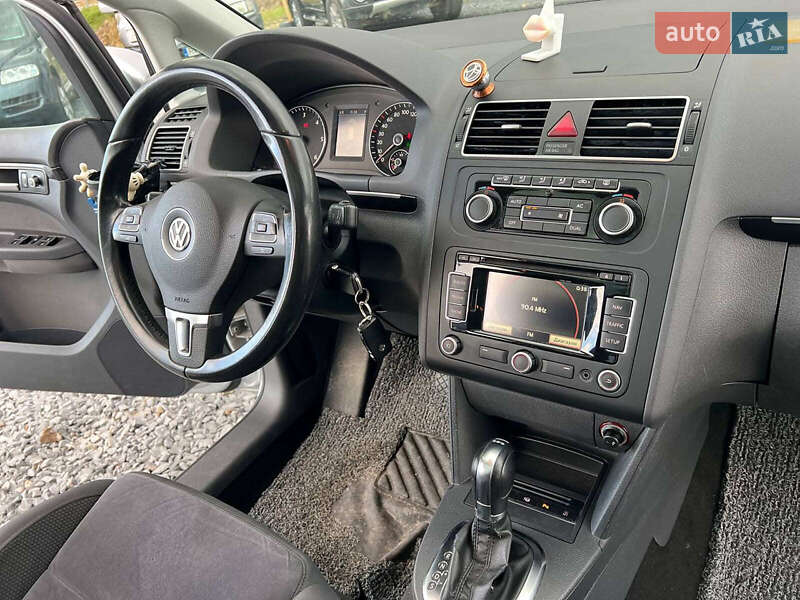 Мінівен Volkswagen Touran 2012 в Львові