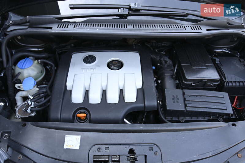 Минивэн Volkswagen Touran 2004 в Бердичеве фото 12 Минивэн Volkswagen Touran 2004 в Бердичеве