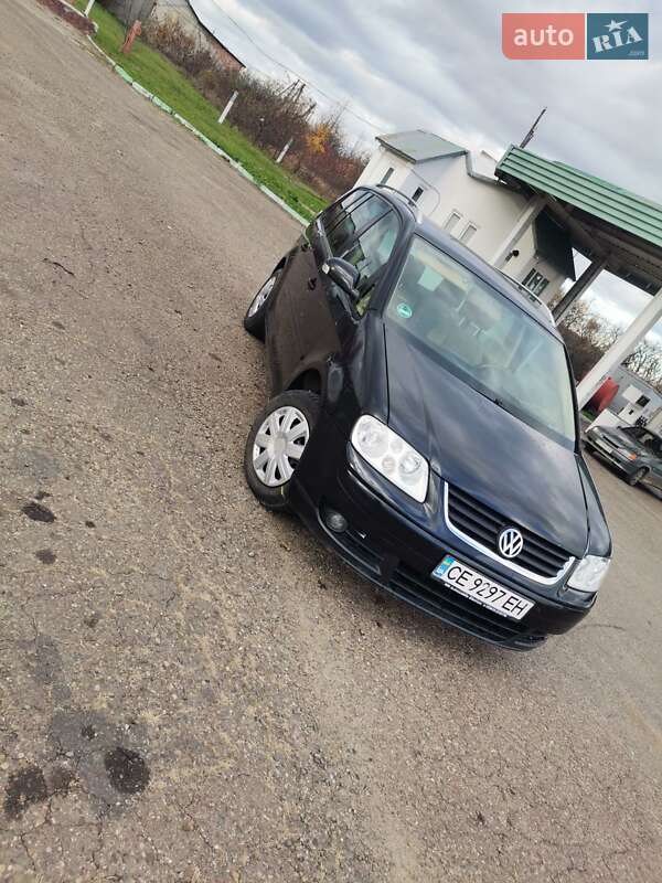 Минивэн Volkswagen Touran 2003 в Черновцах