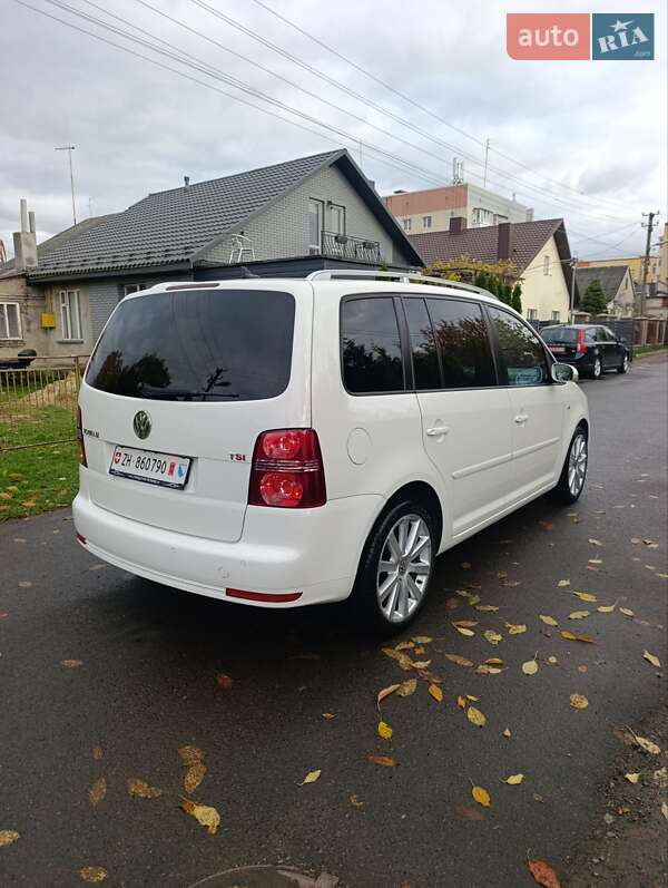 Минивэн Volkswagen Touran 2009 в Луцке