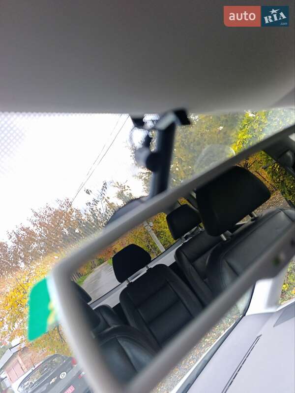 Минивэн Volkswagen Touran 2009 в Луцке