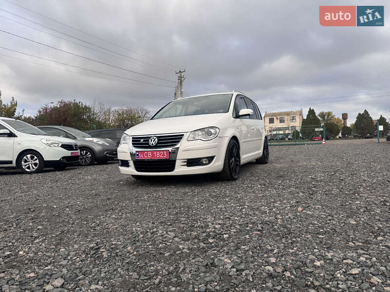 Минивэн Volkswagen Touran 2009 в Звенигородке