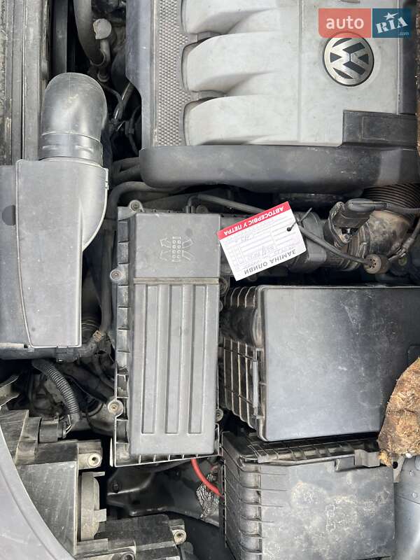 Мінівен Volkswagen Touran 2006 в Тернополі