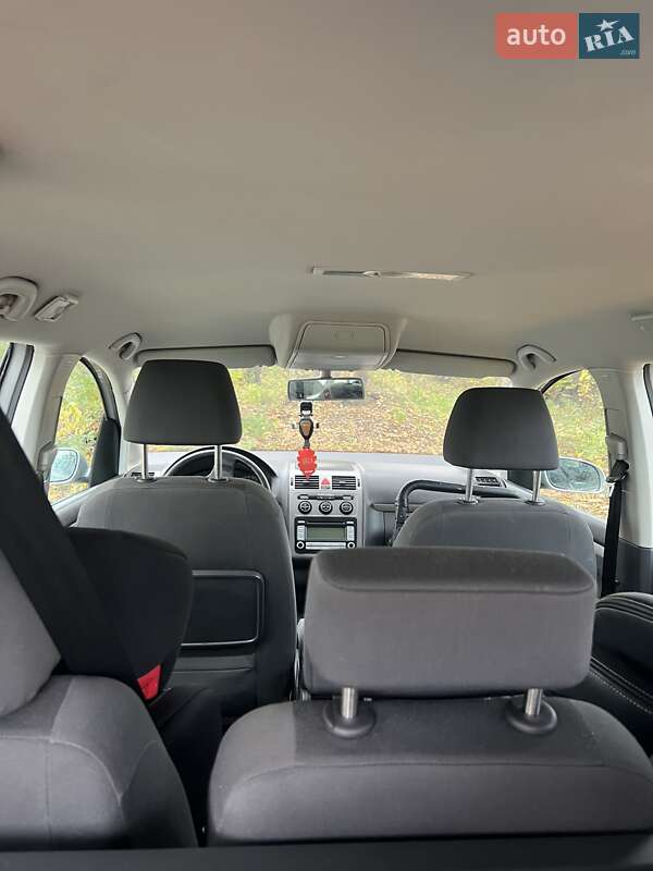 Мінівен Volkswagen Touran 2006 в Тернополі