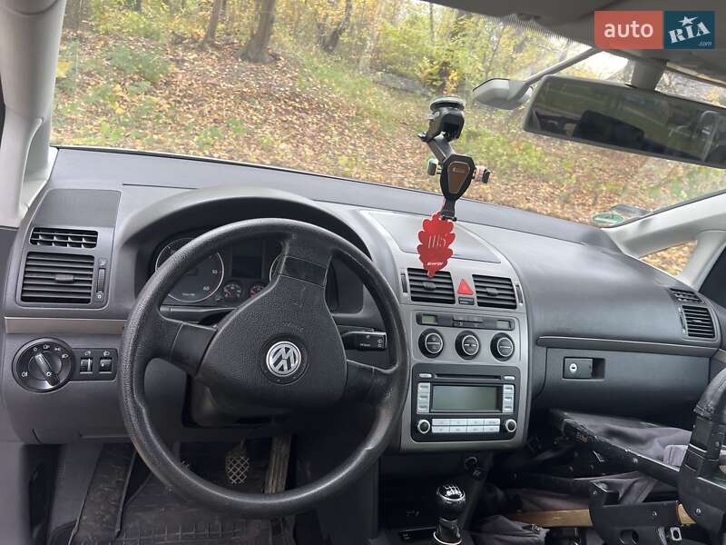 Мінівен Volkswagen Touran 2006 в Тернополі