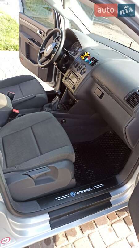 Минивэн Volkswagen Touran 2005 в Хмельницком фото 4 Минивэн Volkswagen Touran 2005 в Хмельницком