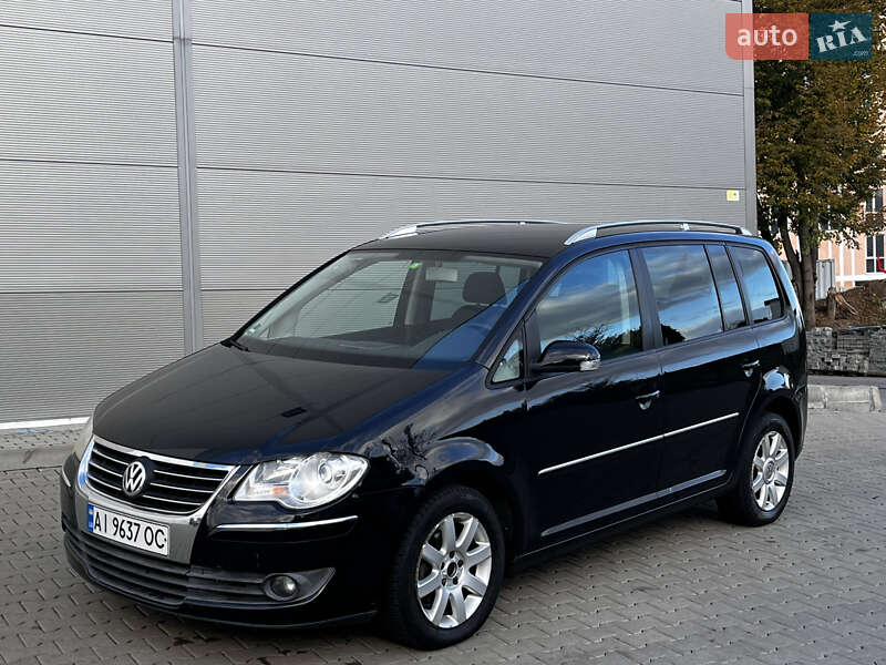 Минивэн Volkswagen Touran 2007 в Киеве