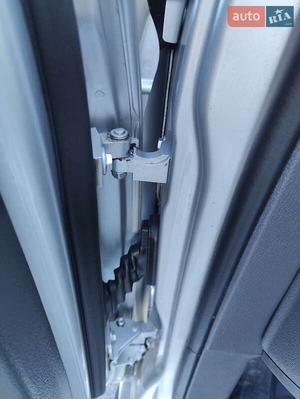 Мінівен Volkswagen Touran 2014 в Вінниці