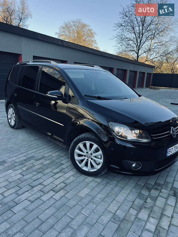 Volkswagen Touran 2012