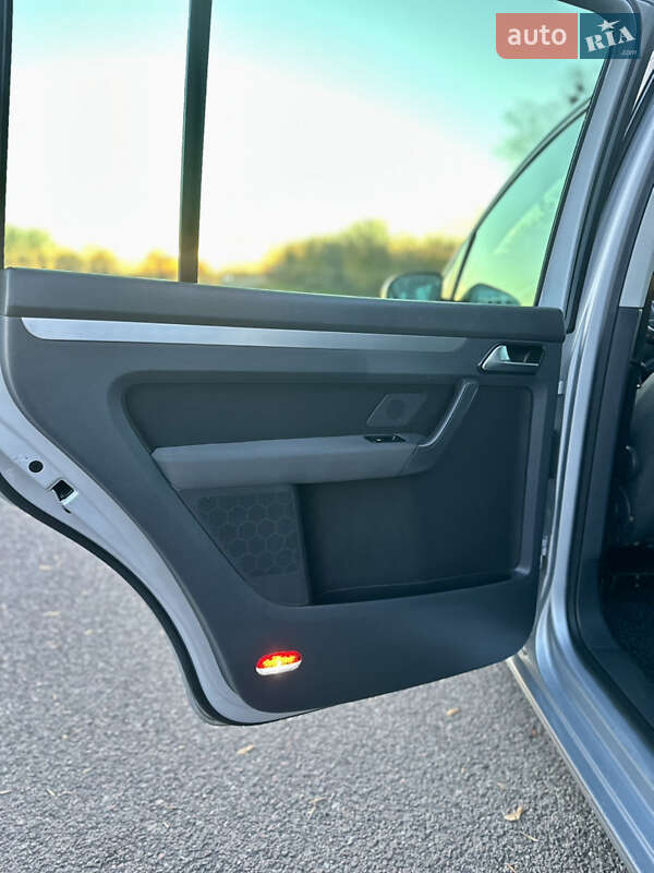 Минивэн Volkswagen Touran 2007 в Дубно фото 31 Минивэн Volkswagen Touran 2007 в Дубно