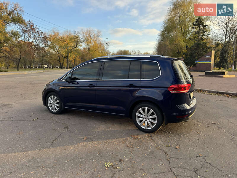 Микровэн Volkswagen Touran 2019 в Кропивницком фото 10 Микровэн Volkswagen Touran 2019 в Кропивницком