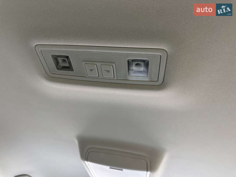 Микровэн Volkswagen Touran 2019 в Кропивницком фото 29 Микровэн Volkswagen Touran 2019 в Кропивницком
