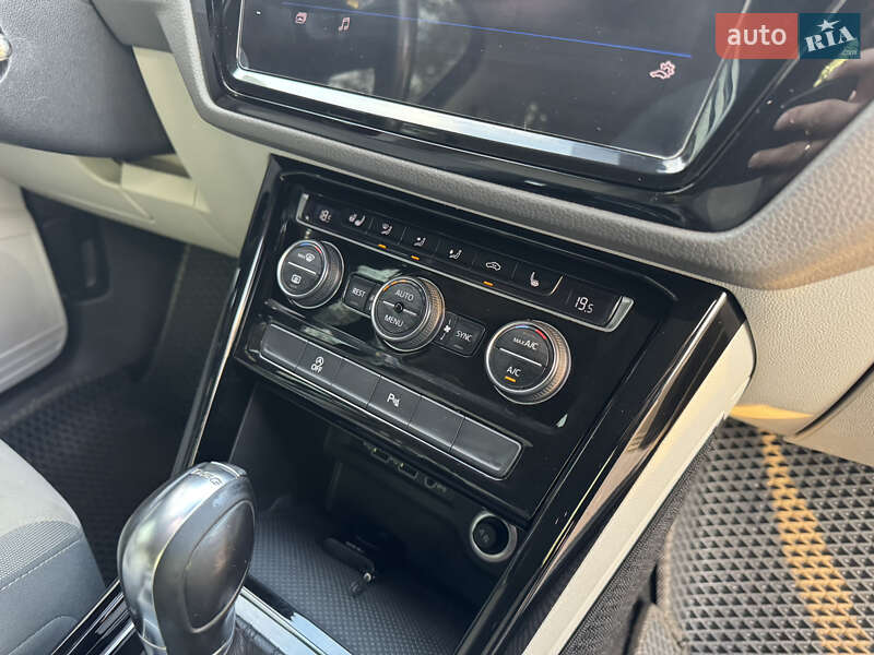 Микровэн Volkswagen Touran 2019 в Кропивницком фото 31 Микровэн Volkswagen Touran 2019 в Кропивницком