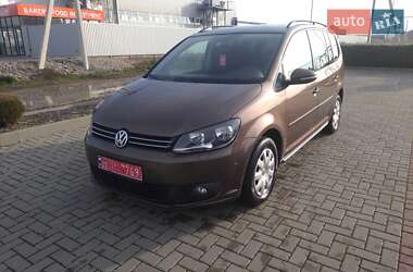 Минивэн Volkswagen Touran 2012 в Хусте