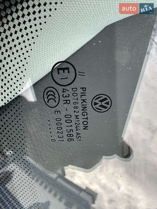 Минивэн Volkswagen Touran 2010 в Лебедине