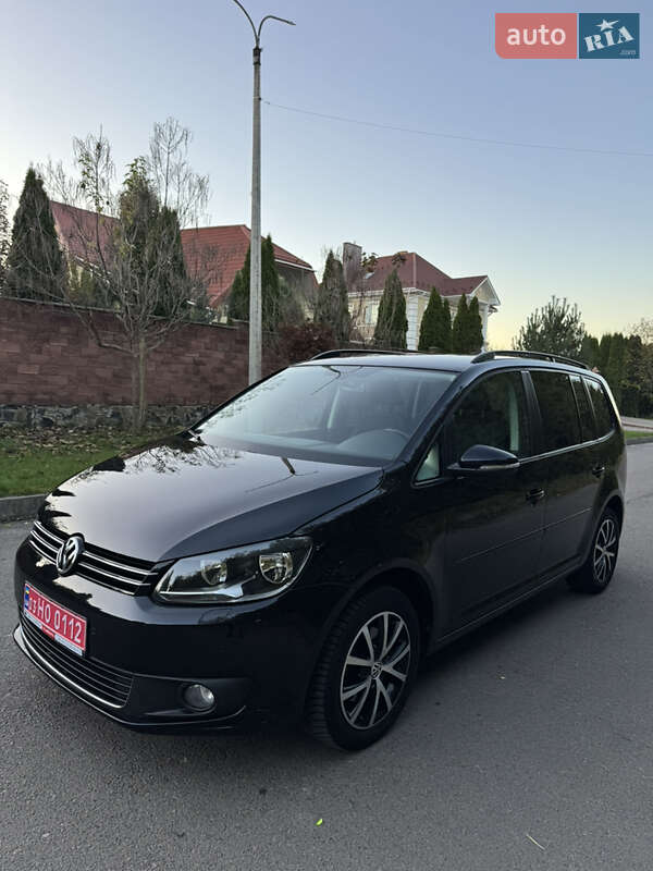 Минивэн Volkswagen Touran 2012 в Ровно