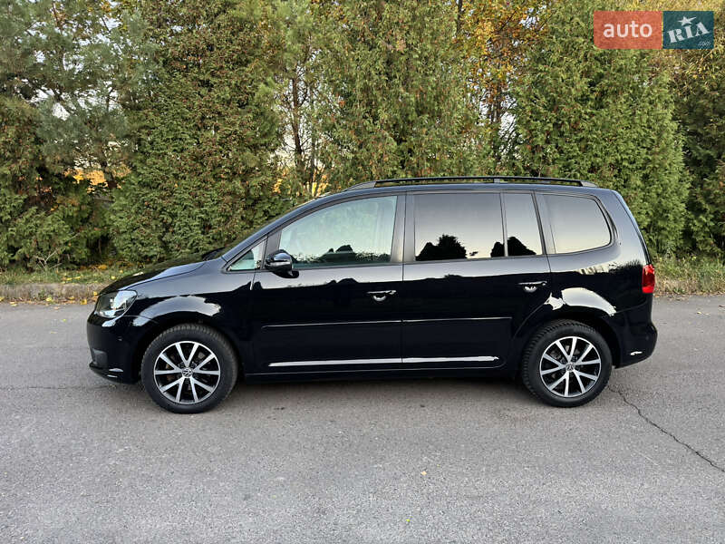 Минивэн Volkswagen Touran 2012 в Ровно