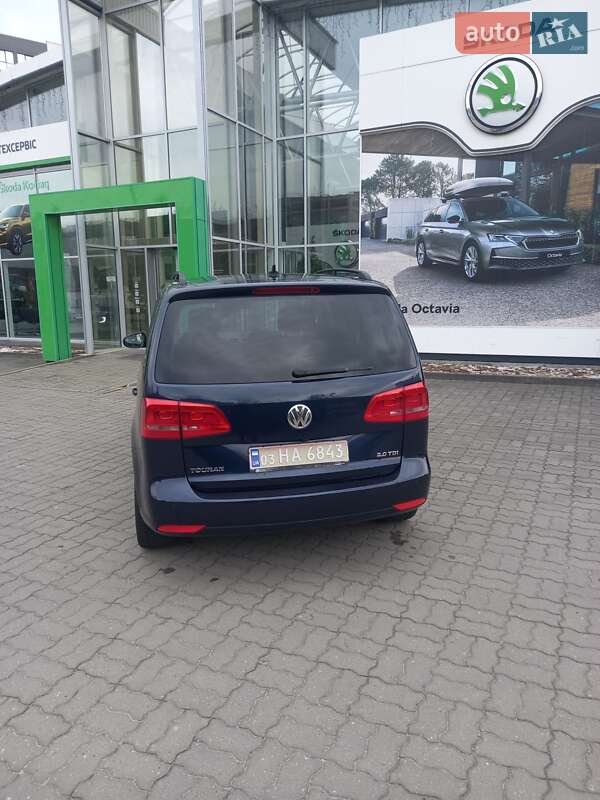 Мінівен Volkswagen Touran 2012 в Луцьку