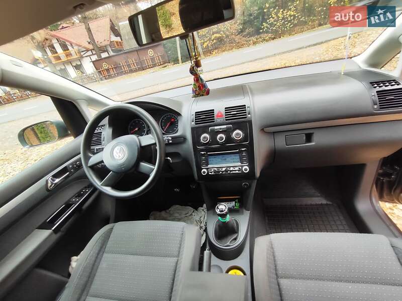 Минивэн Volkswagen Touran 2006 в Дрогобыче фото 8 Минивэн Volkswagen Touran 2006 в Дрогобыче