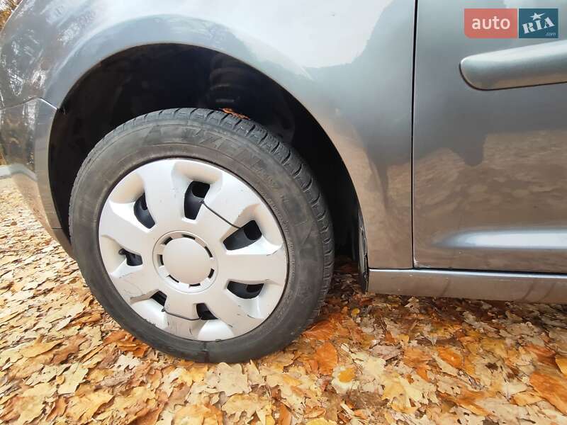 Минивэн Volkswagen Touran 2006 в Дрогобыче фото 23 Минивэн Volkswagen Touran 2006 в Дрогобыче