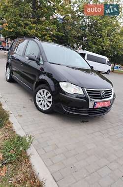 Минивэн Volkswagen Touran 2008 в Белой Церкви