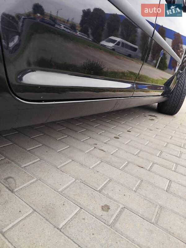 Минивэн Volkswagen Touran 2008 в Белой Церкви