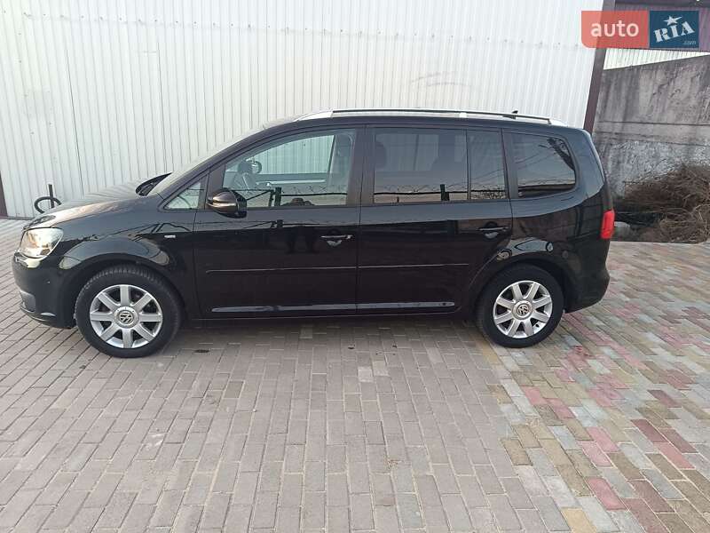 Минивэн Volkswagen Touran 2014 в Коростышеве