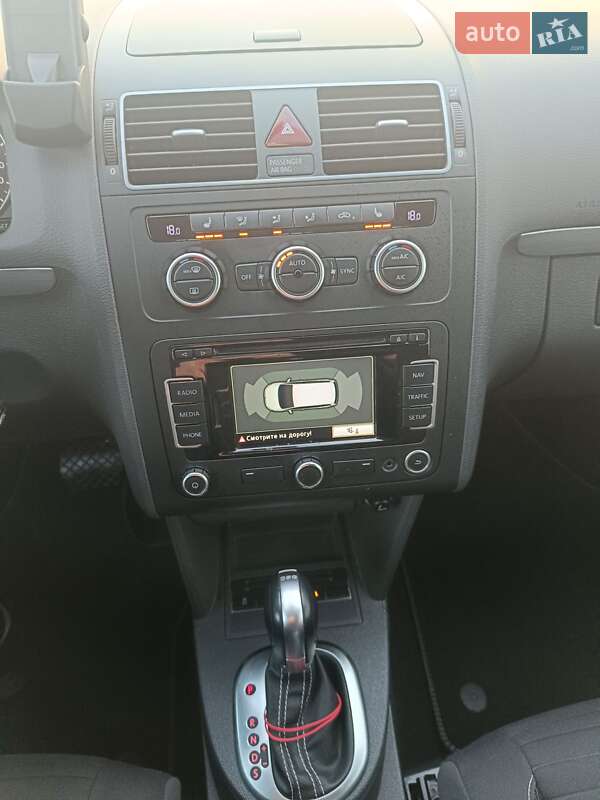 Минивэн Volkswagen Touran 2014 в Коростышеве